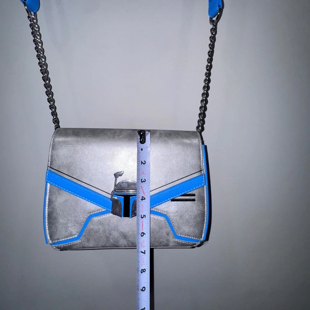 Loungefly Star Wars Jango Fett Chain Strap Crossbody Bag grey blue faux‎ leather